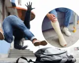Niefortunny wypadek w drodze do pracy. Człowiek leci w powietrzu, a obok leży plecak. W kółku widać nogę w gipsie i kule.